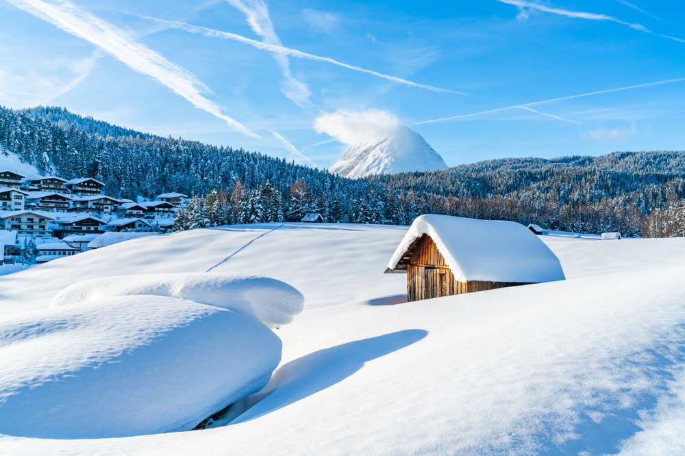 Winter long-distance hiking trail Seefeld-Leutasch in Tyrol